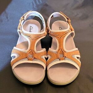 CLARKS IN MOTION COMFORT WALKING WOMEN"S SANDAL